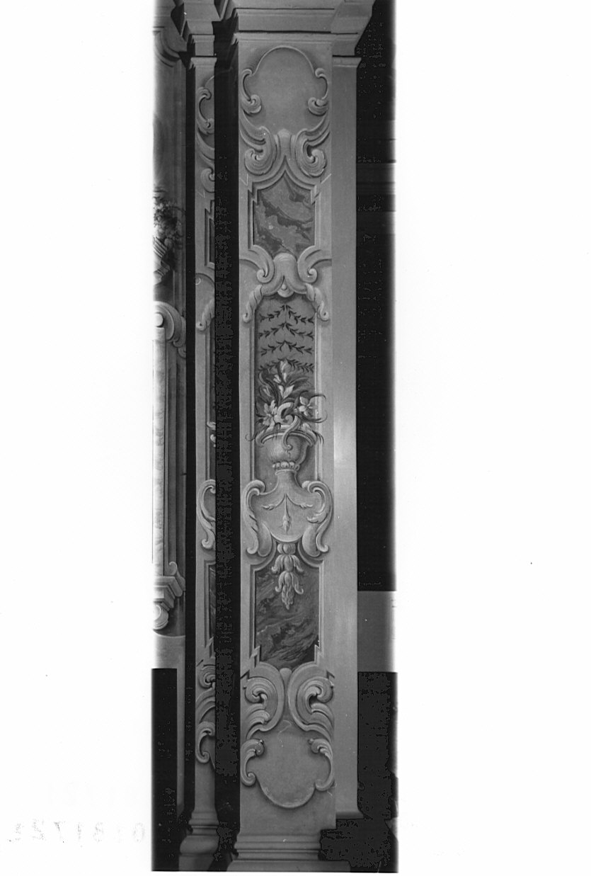 motivi decorativi floreali (dipinto, elemento d'insieme) - ambito lombardo (sec. XVIII)