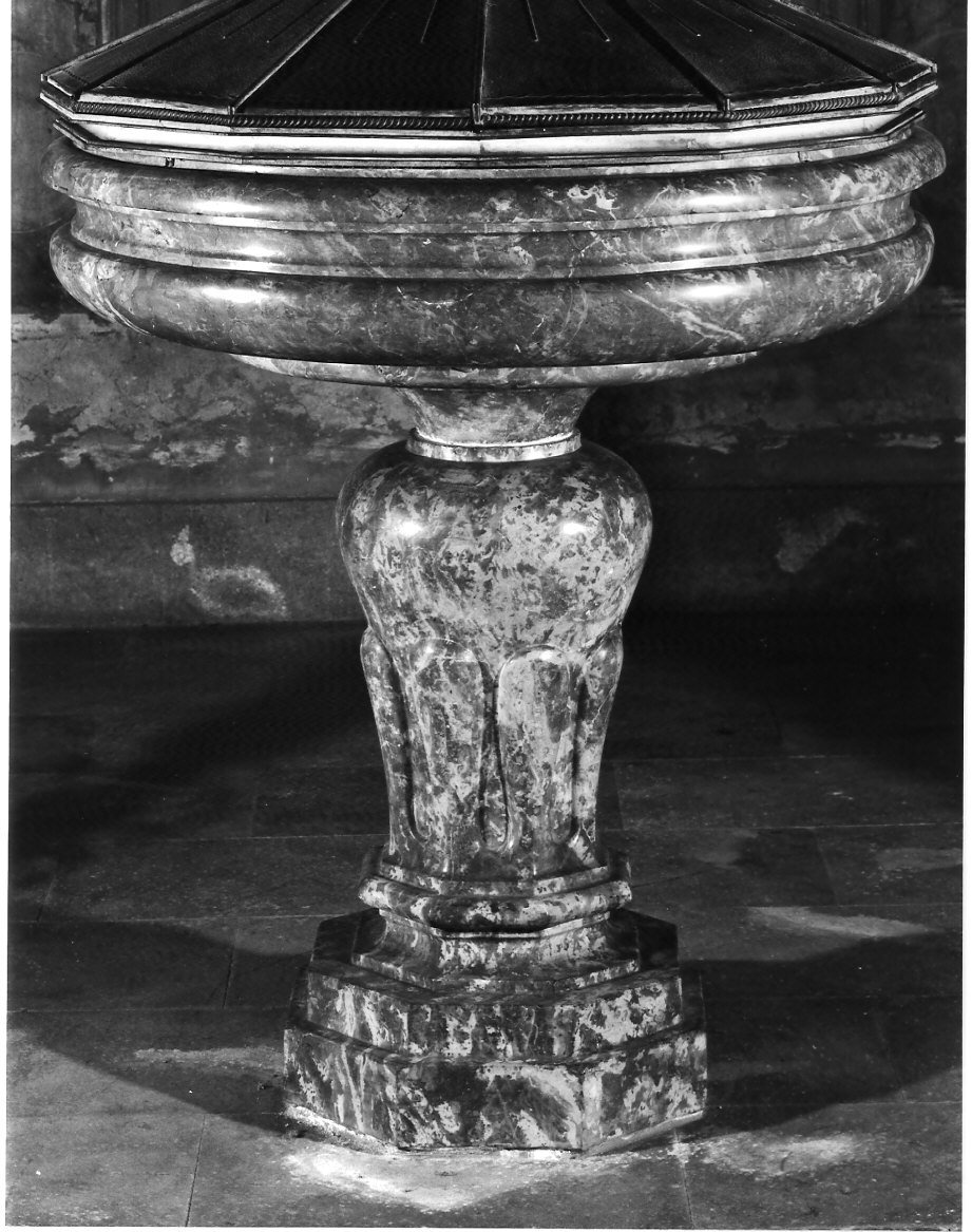 vasca battesimale, opera isolata - bottega lombarda (sec. XVII)