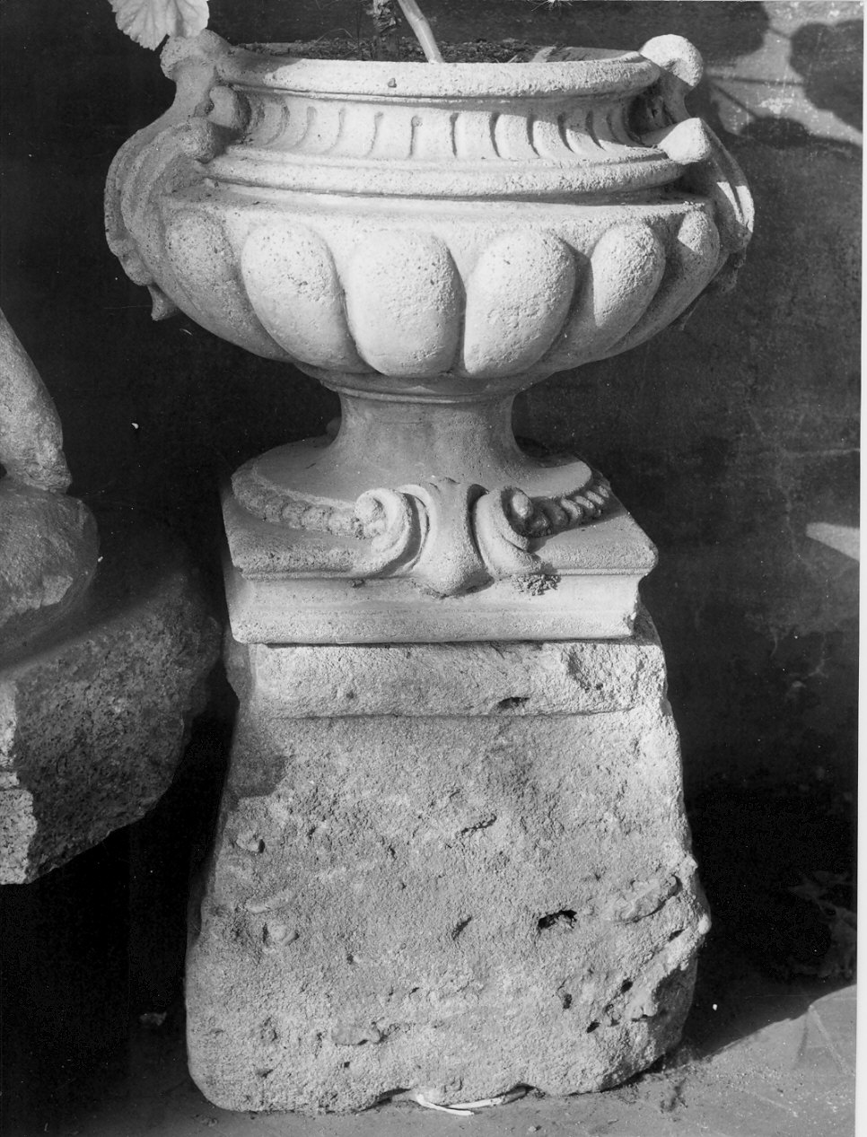 vaso, opera isolata - bottega lombarda (sec. XVIII)