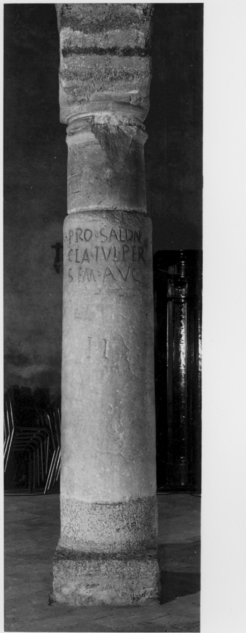 colonna, opera isolata - bottega italiana (fine/inizio sec. IV, secc. IX/ X)