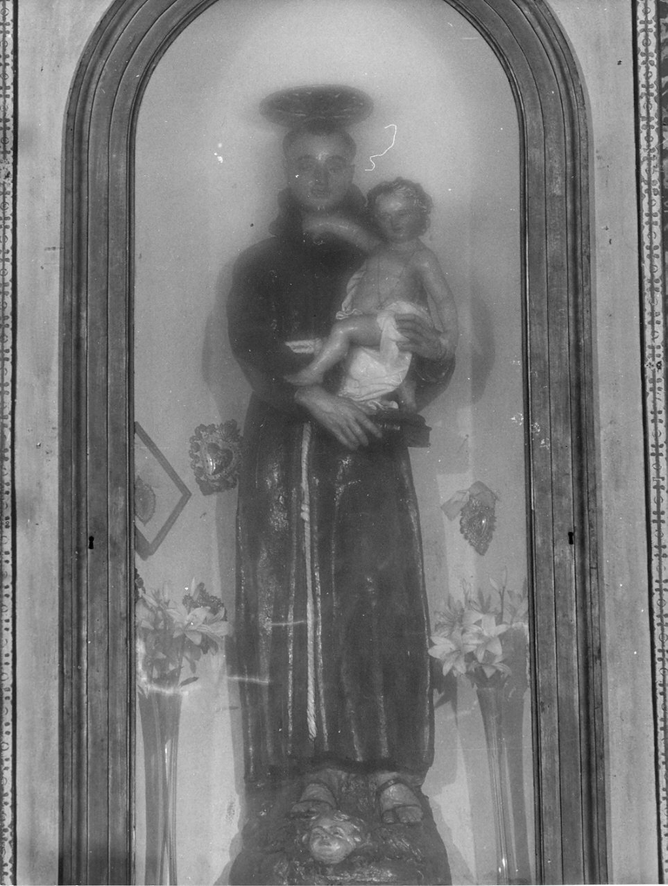 Sant'Antonio da Padova con il bambino (statua, elemento d'insieme) - bottega lombarda (sec. XVIII)