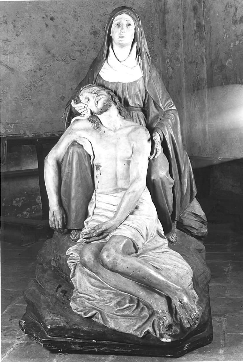 Pietà (gruppo scultoreo, opera isolata) - bottega italiana (sec. XVII)