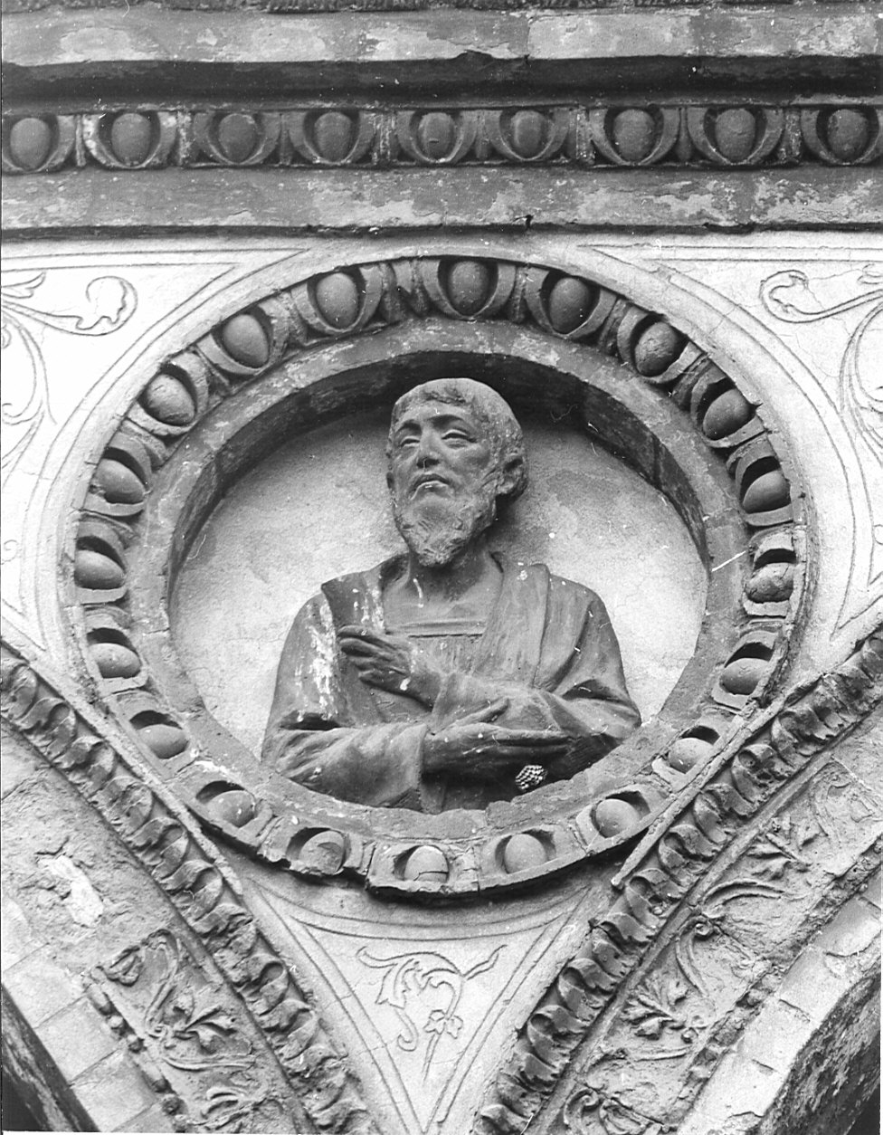 Santo apostolo (capitello, elemento d'insieme) - bottega lombarda (fine sec. XV)