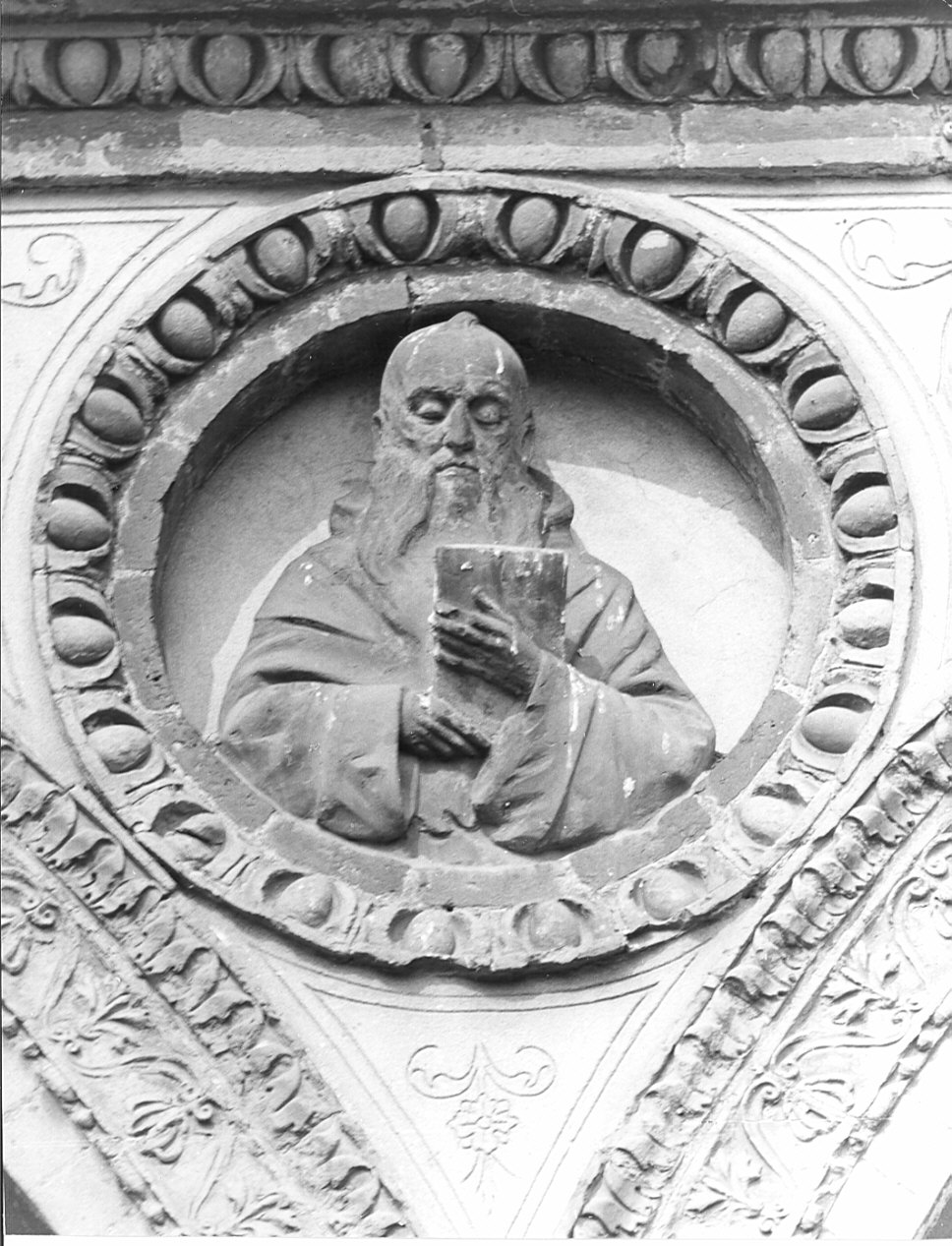 Sant'Antonio Abate (?) (capitello, elemento d'insieme) - bottega lombarda (fine sec. XV)