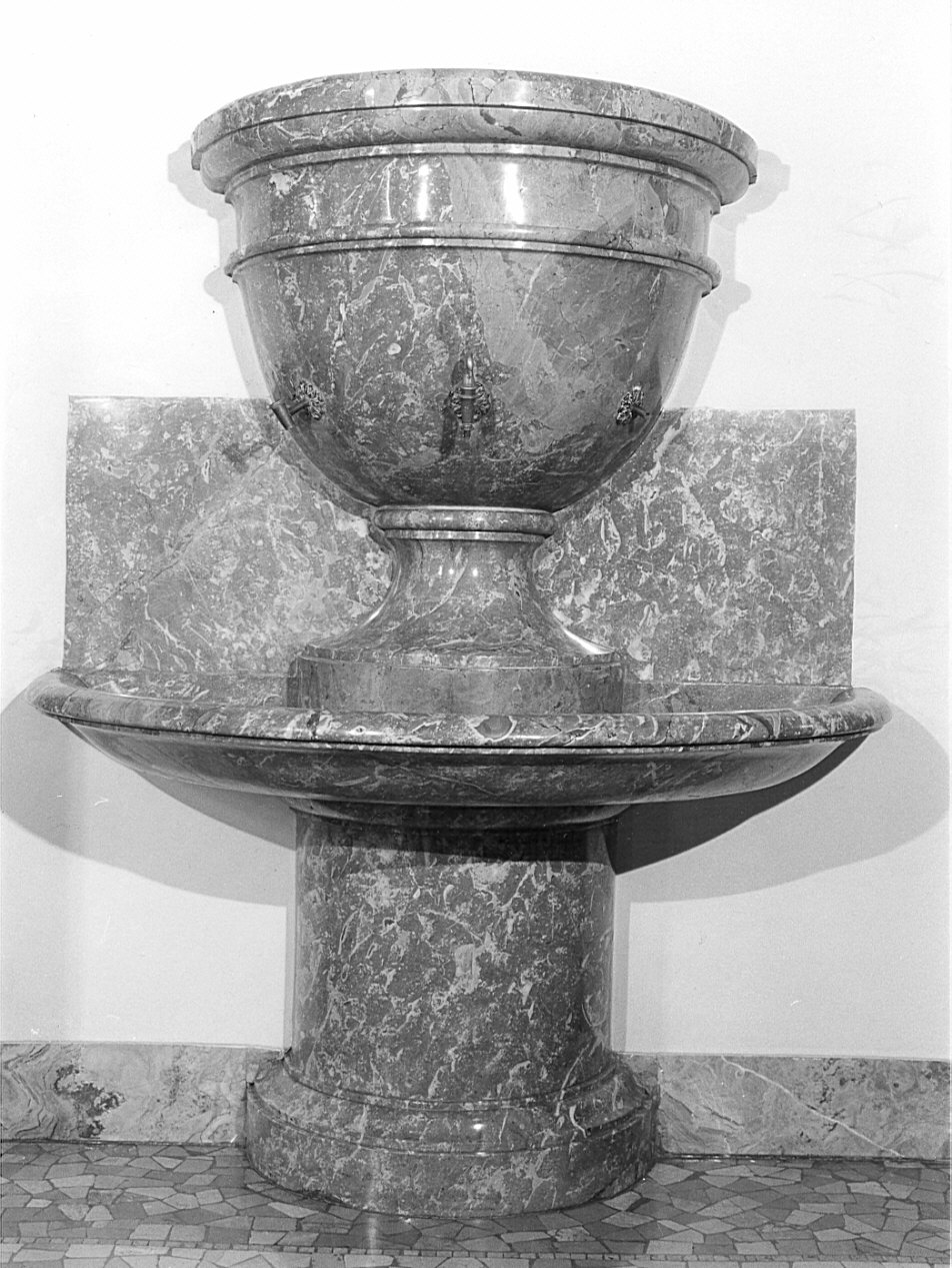 fontana - a muro, opera isolata - bottega lombarda (prima metà sec. XIX)