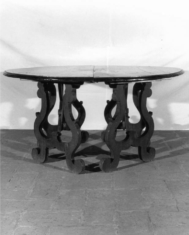 tavolo, opera isolata - manifattura lombarda (fine/inizio secc. XVII/ XVIII)