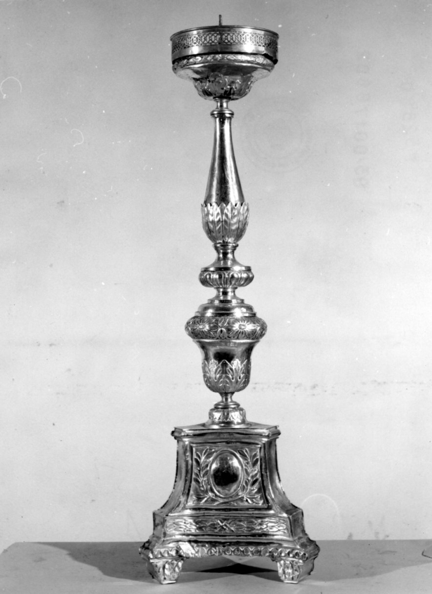 candeliere d'altare, opera isolata - bottega lombarda (sec. XIX)