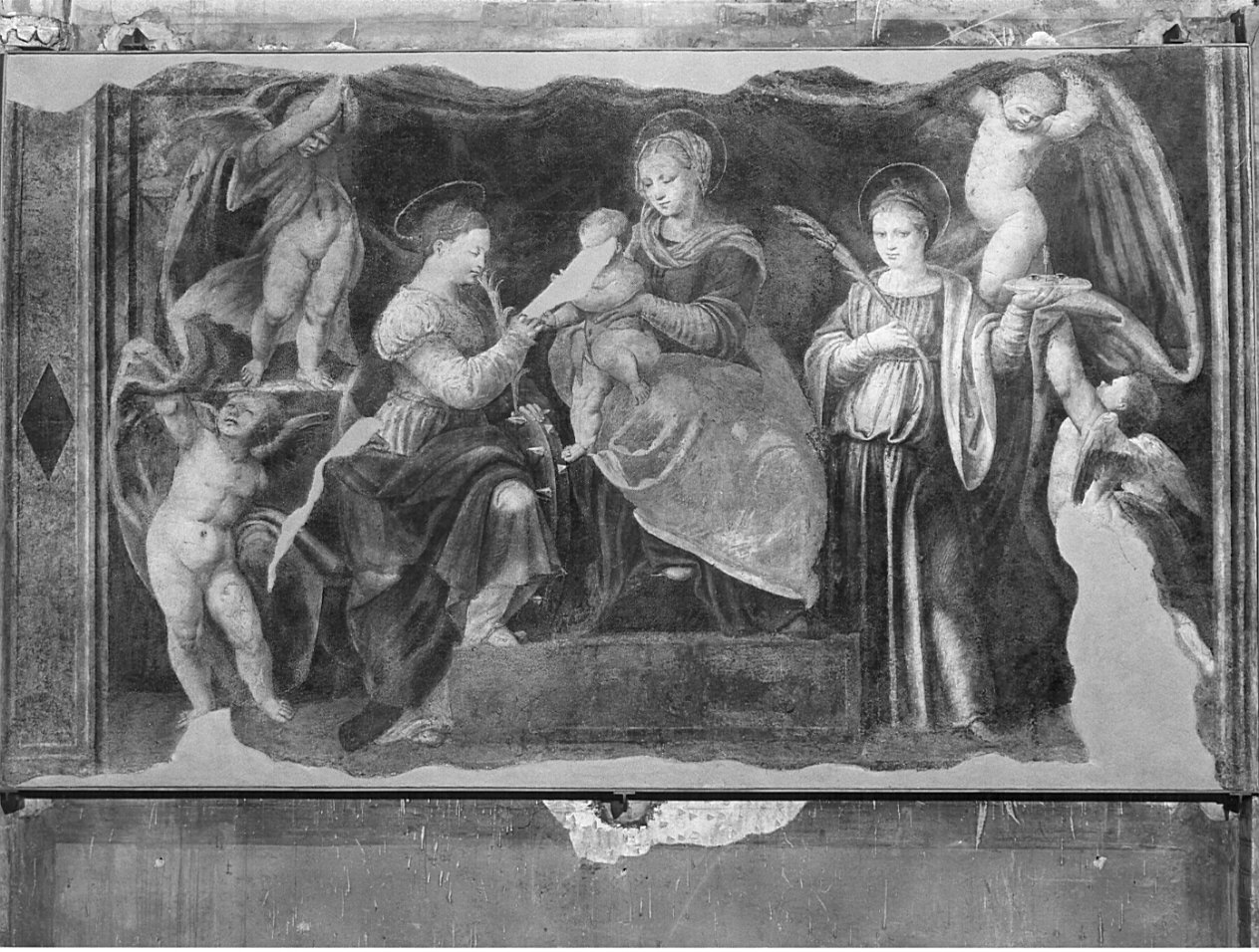 Madonna con Bambino, Santa Caterina e santa Lucia (dipinto, opera isolata) di Soncini Francesco (metà sec. XVI)