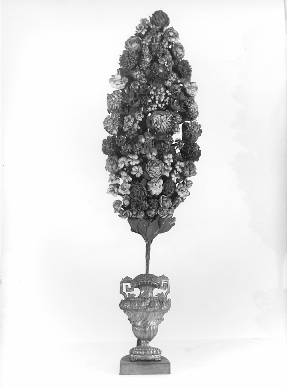 vaso d'altare con composizione floreale, serie - bottega lombarda (inizio sec. XIX)