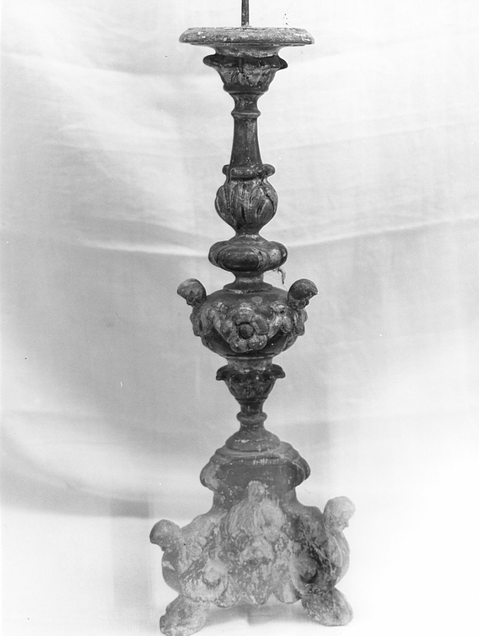 candeliere, serie - bottega bergamasca (fine/inizio secc. XVII/ XVIII)