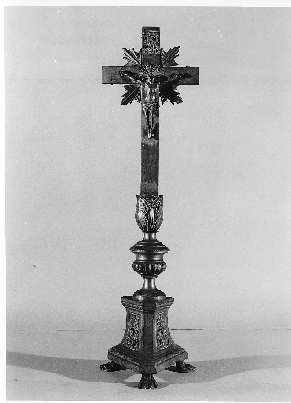 croce d'altare, opera isolata - bottega italiana (sec. XIX)