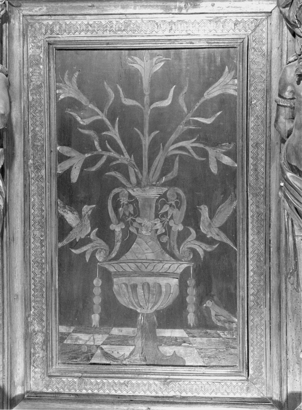 vaso con uccelli e fiori (decorazione a intarsio) di Brasca Pietro (attribuito), Ramus Pietro (attribuito) (sec. XVI, sec. XVII, sec. XVIII)