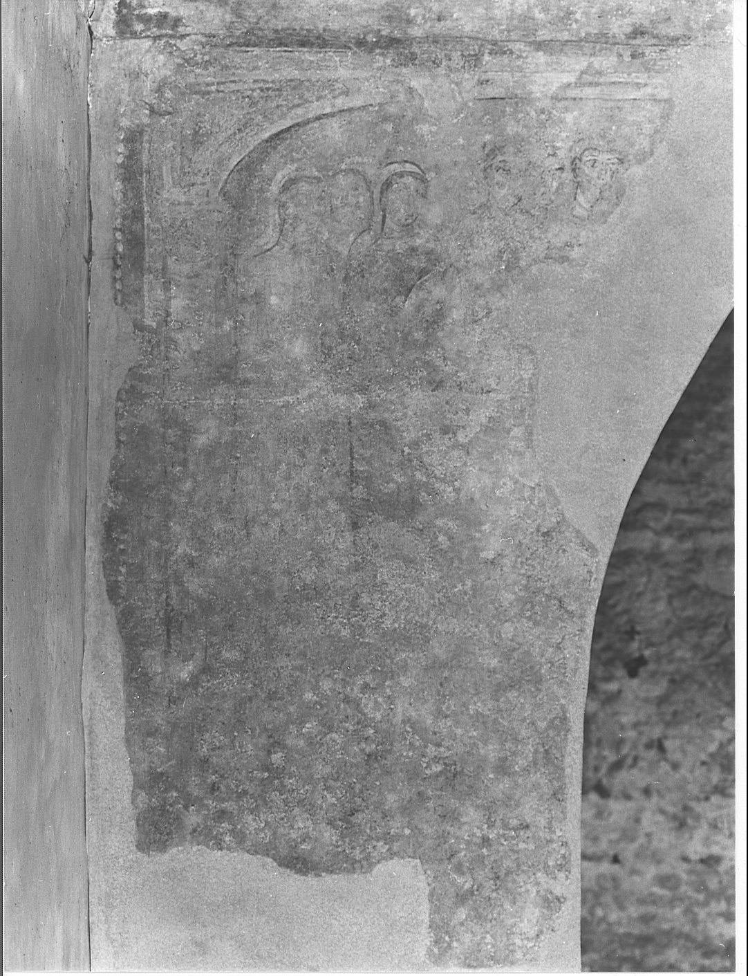 fedeli in atto di assistere a una predica (dipinto murale, frammento) - ambito lombardo (sec. XI)