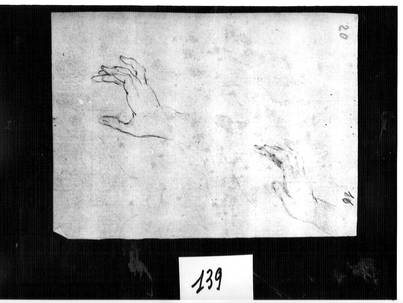 tre piccole mani (disegno, opera isolata) di Ligari Cesare (attribuito) (sec. XVIII)