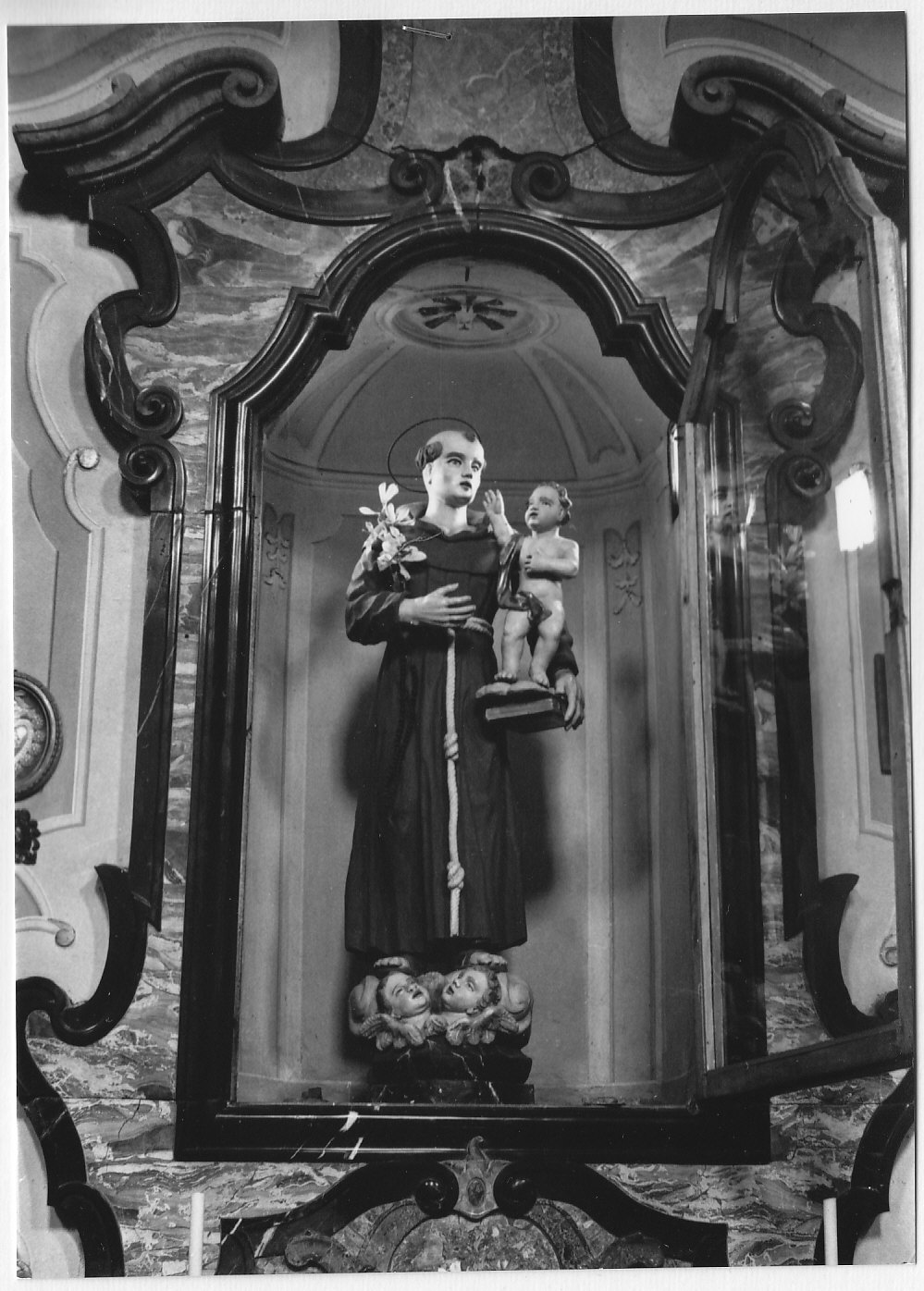 Sant'Antonio da Padova con il bambino (scultura, opera isolata) - bottega lombarda (sec. XVIII)
