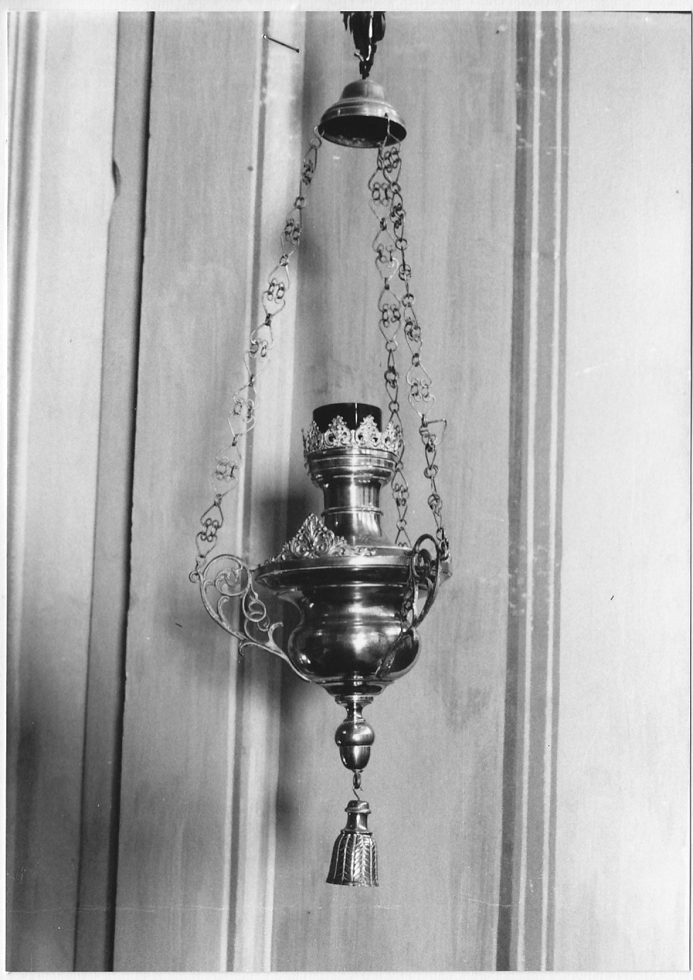 lampada da chiesa, coppia - bottega lombarda (sec. XIX)