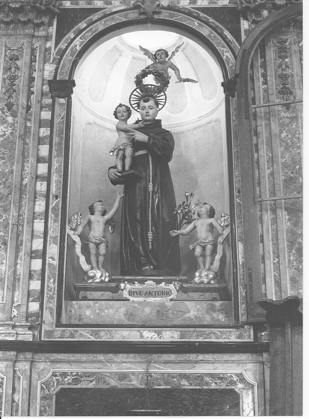 Sant'Antonio da Padova con il bambino (statua, opera isolata) - bottega lombarda (sec. XIX)