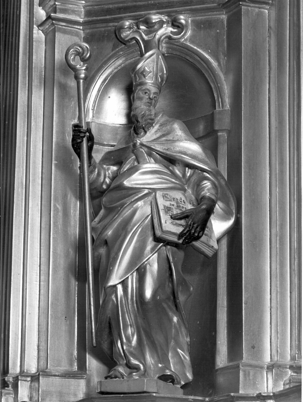 Santo vescovo (scultura, elemento d'insieme) - bottega lombarda (seconda metà sec. XVII)