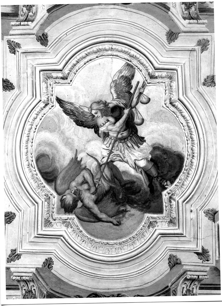 San Michele Arcangelo (dipinto murale, elemento d'insieme) di Muttoni Giovanni Battista (sec. XVIII)