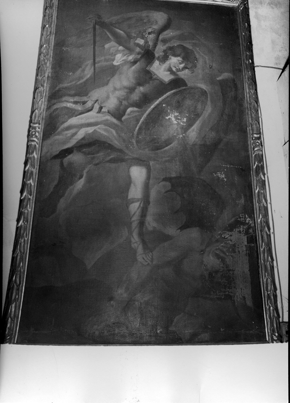 San Michele Arcangelo combatte Satana (dipinto, opera isolata) - ambito lombardo (inizio sec. XVIII)