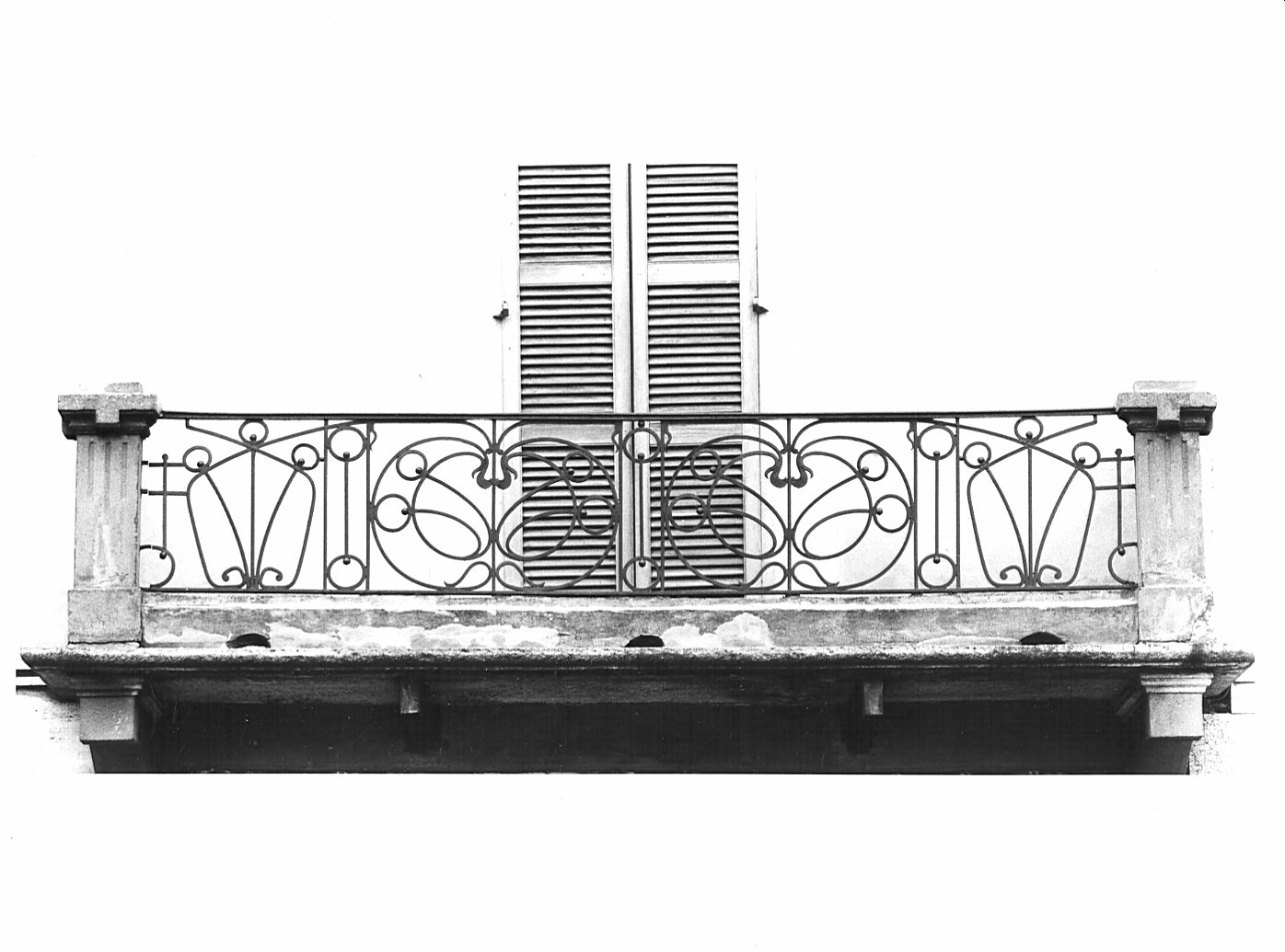 ringhiera di balcone, elemento d'insieme - bottega lombarda (sec. XX)