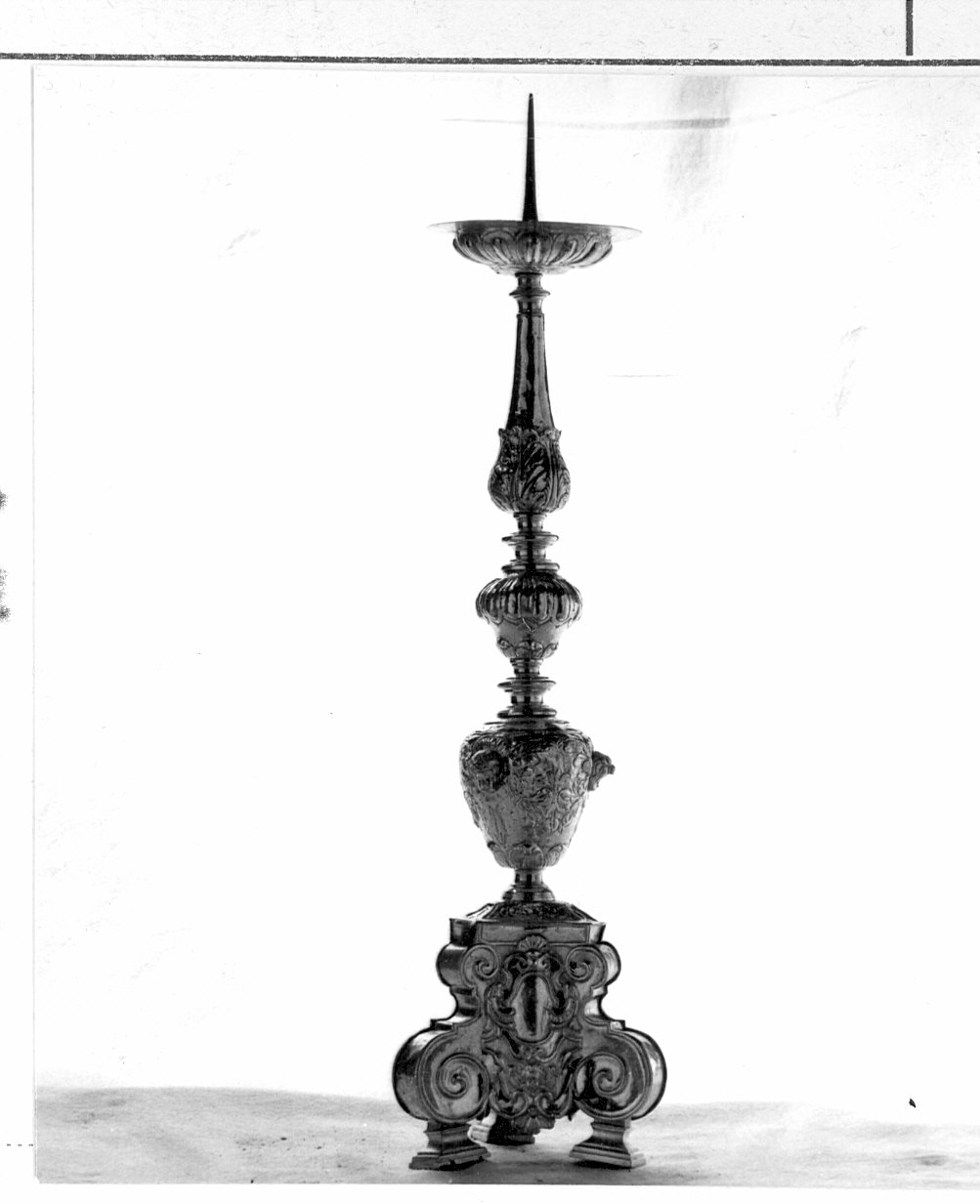 candeliere, serie - bottega lombarda (inizio sec. XVIII)
