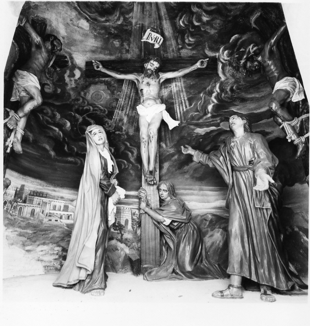 Cristo crocifisso (gruppo scultoreo, insieme) di Ferroni Pietro (secc. XVIII/ XIX)