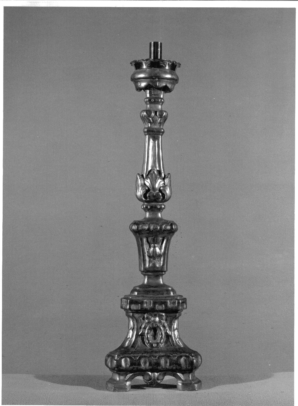 candeliere - bottega lombarda (fine/inizio secc. XVIII/ XIX)