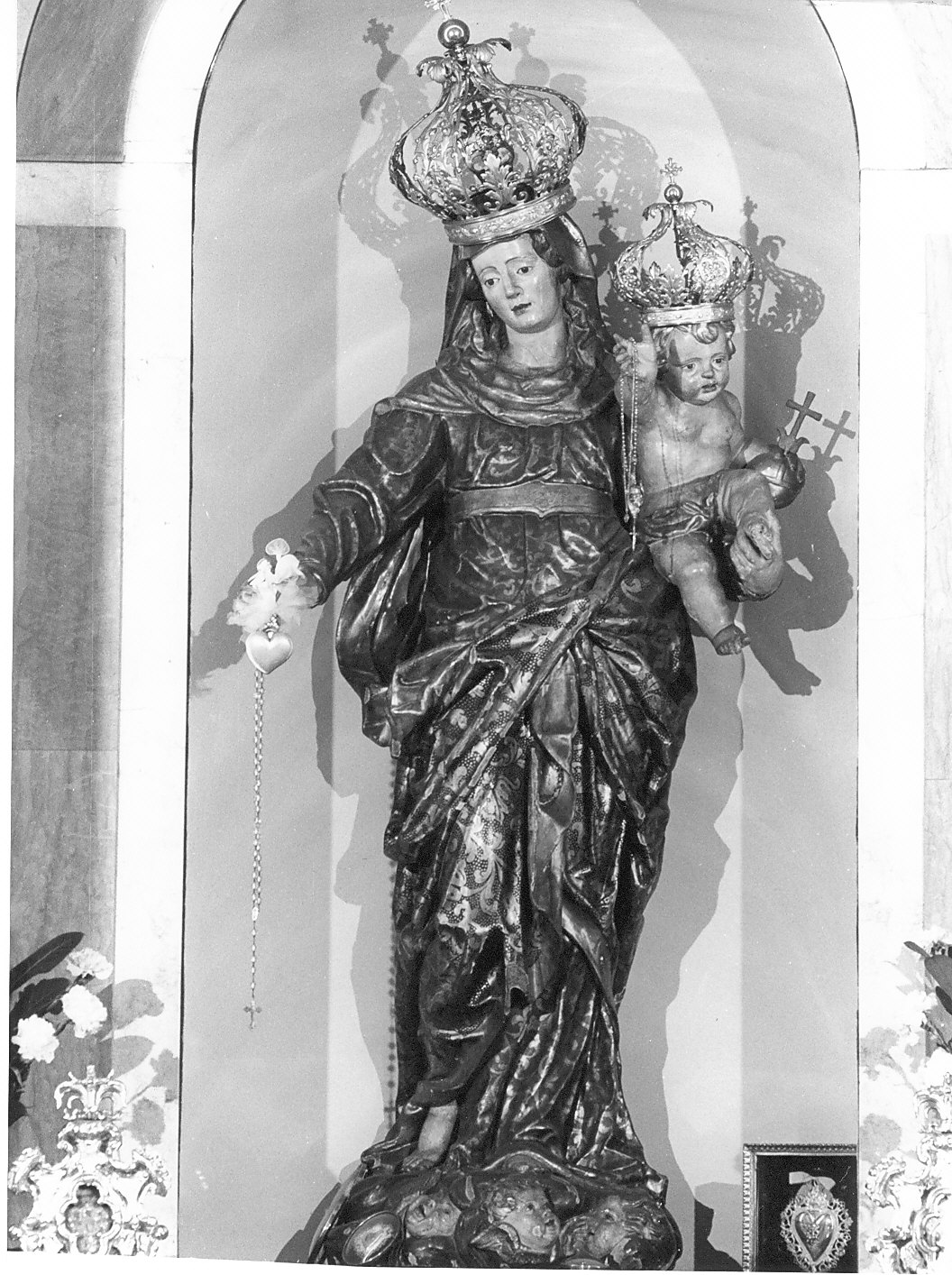 Madonna del Rosario (statua, opera isolata) - bottega lombarda (fine sec. XVII)