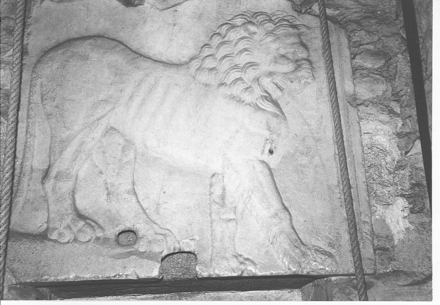 leone (rilievo, opera isolata) - bottega lombarda (secc. II/ III)