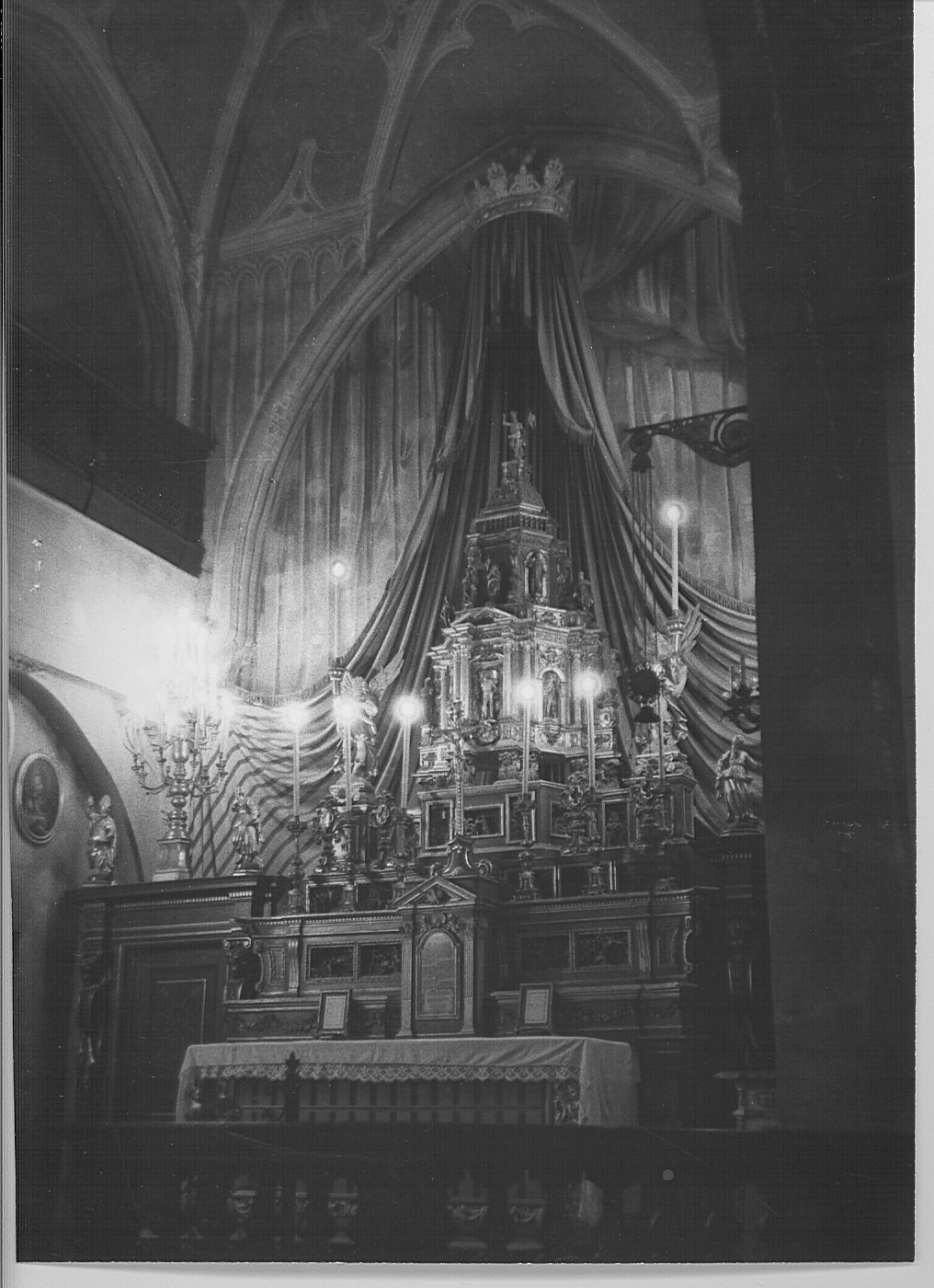 altare maggiore, complesso decorativo - bottega lombarda (inizio sec. XVII)