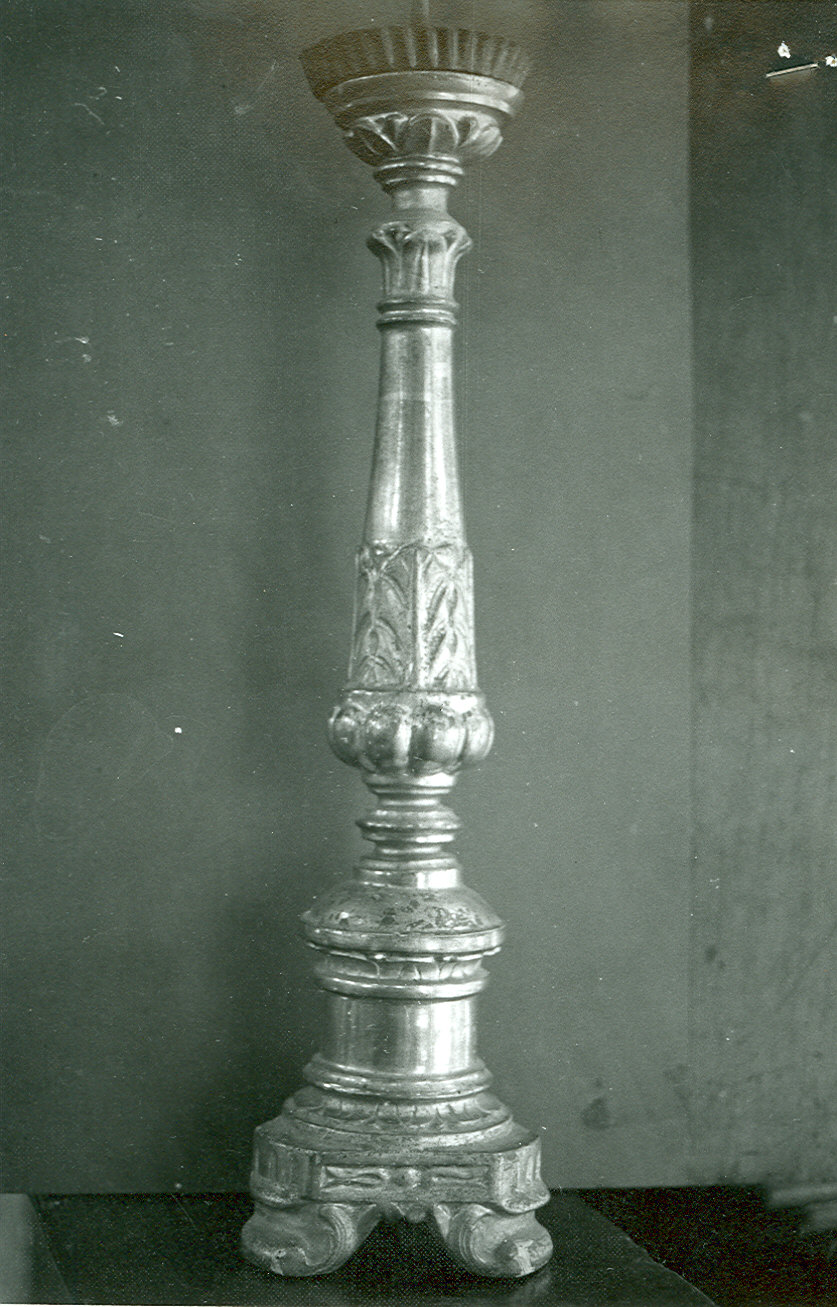 candeliere, serie - bottega lombarda (secc. XVIII/ XIX)