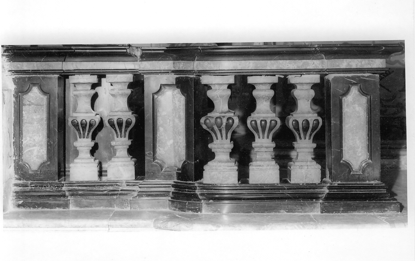 balaustrata di cappella, opera isolata - bottega italiana (sec. XVIII)