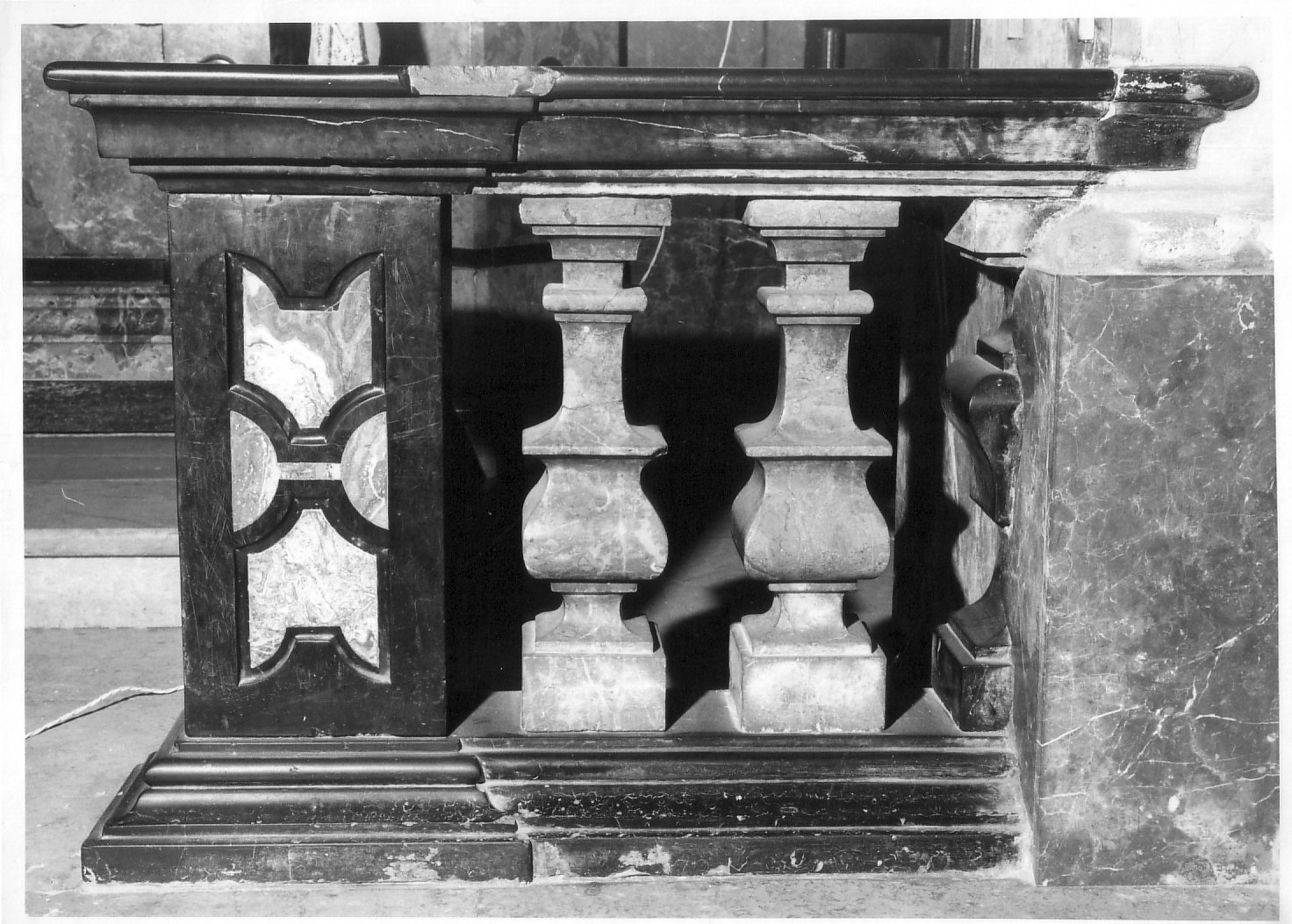 balaustrata di cappella, serie - bottega lombarda (sec. XVIII)