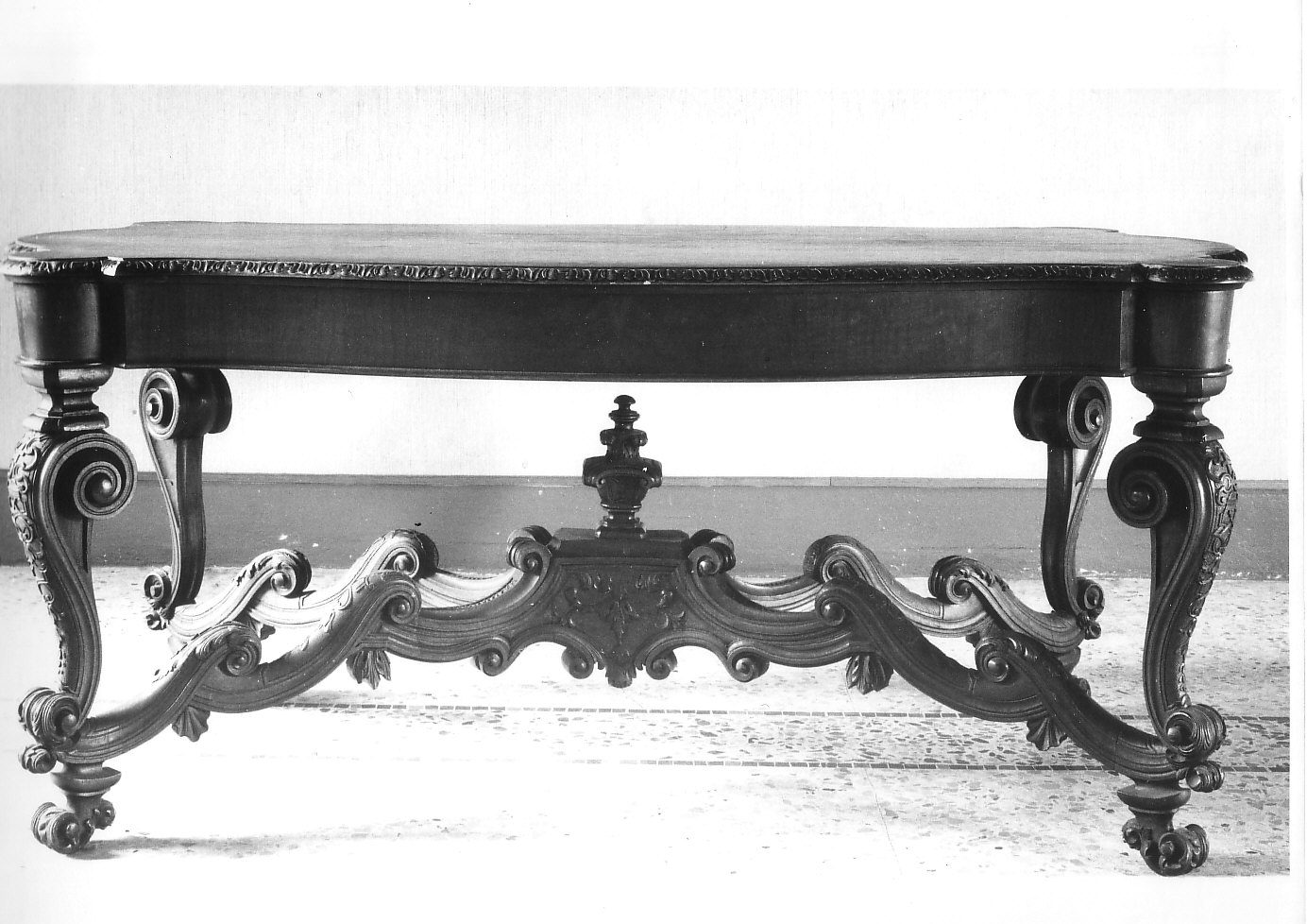 tavolo, opera isolata - bottega lombarda (fine/inizio secc. XIX/ XX)