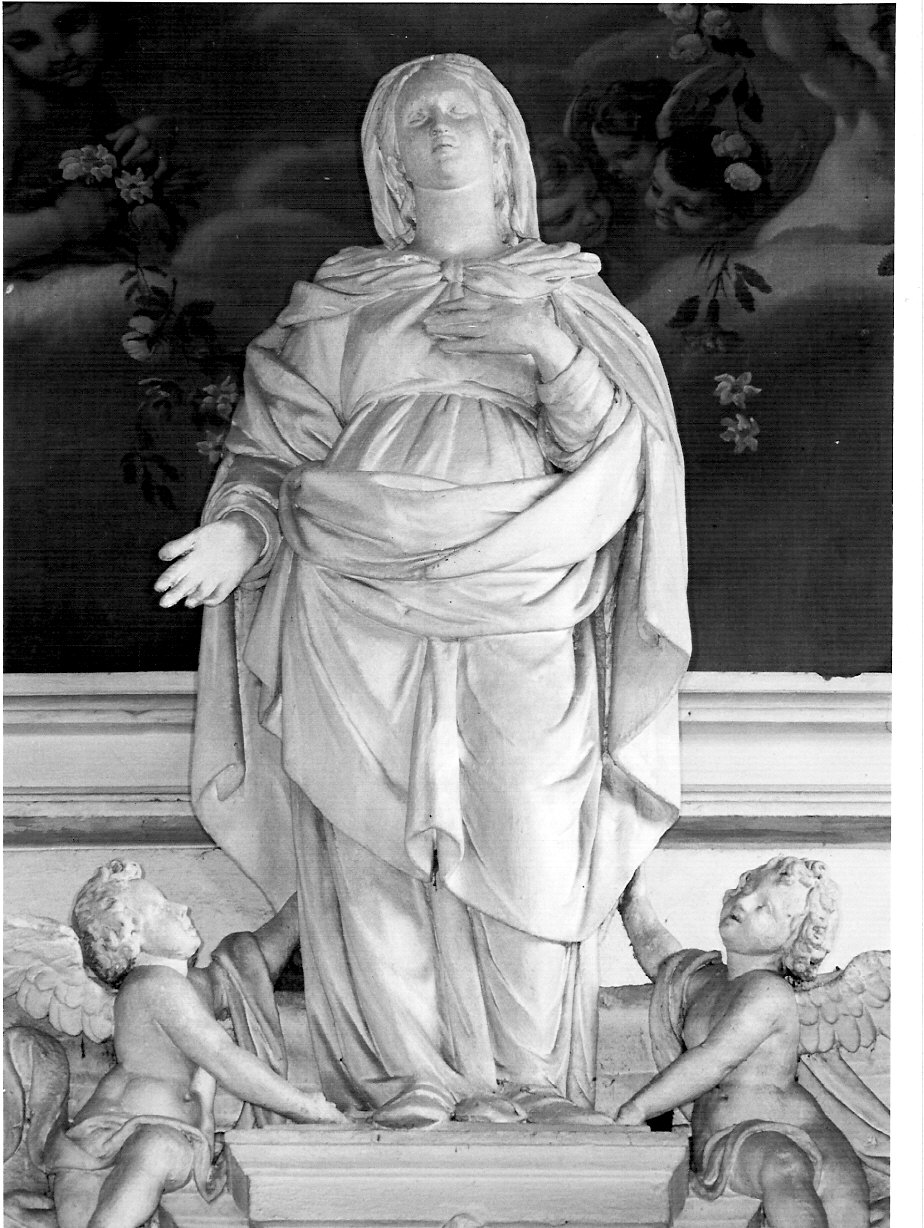 Madonna (statua, elemento d'insieme) - bottega lombarda (metà sec. XVII)