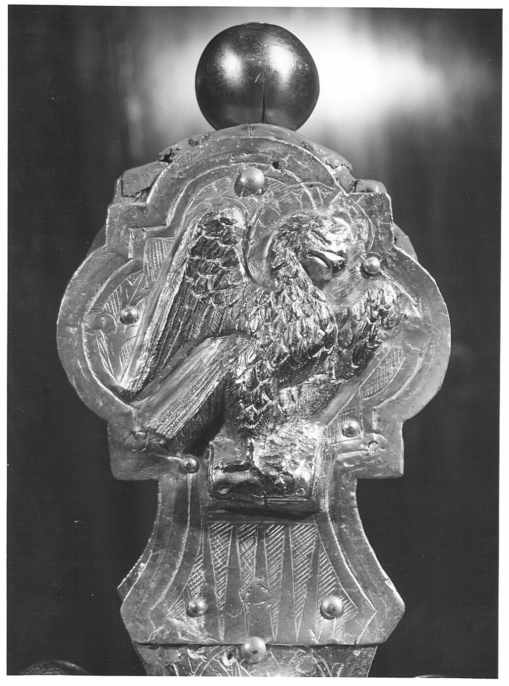 simbolo di San Giovanni Evangelista: aquila (rilievo, elemento d'insieme) - bottega lombarda (sec. XV)
