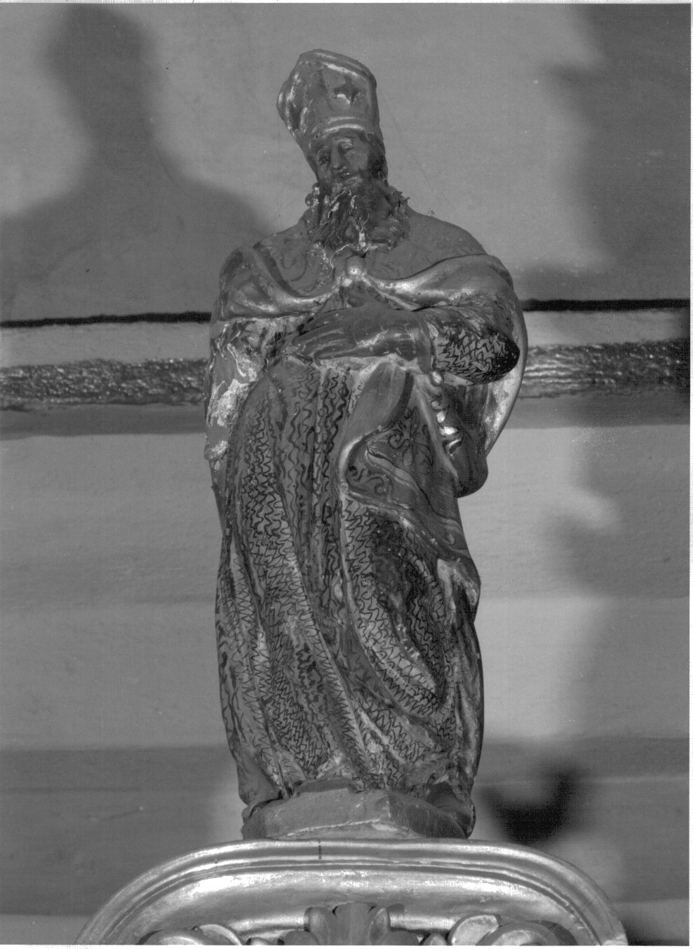 vescovo (statua, elemento d'insieme) - bottega lombarda (inizio sec. XVII)