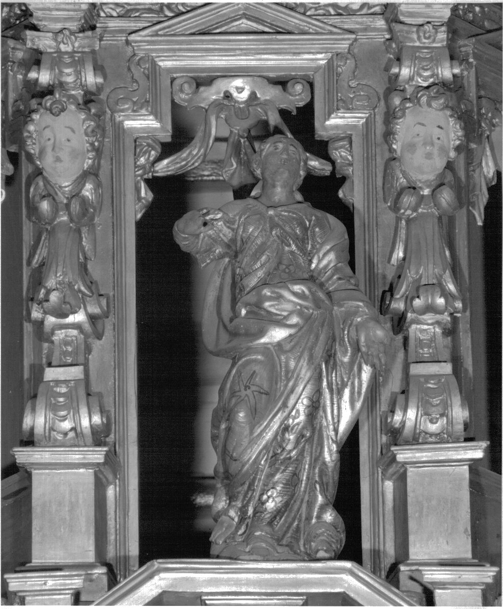 Santa (statua, elemento d'insieme) - bottega lombarda (inizio sec. XVII)