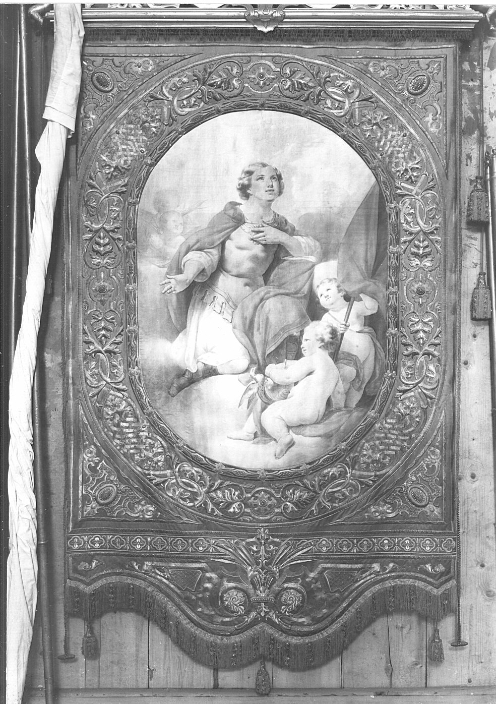 Madonna della Rosa (stendardo processionale, elemento d'insieme) di Sidoli Alessandro (attribuito), Barioli Serafina (attribuito), Valtorta Giovanni (attribuito) (sec. XIX)