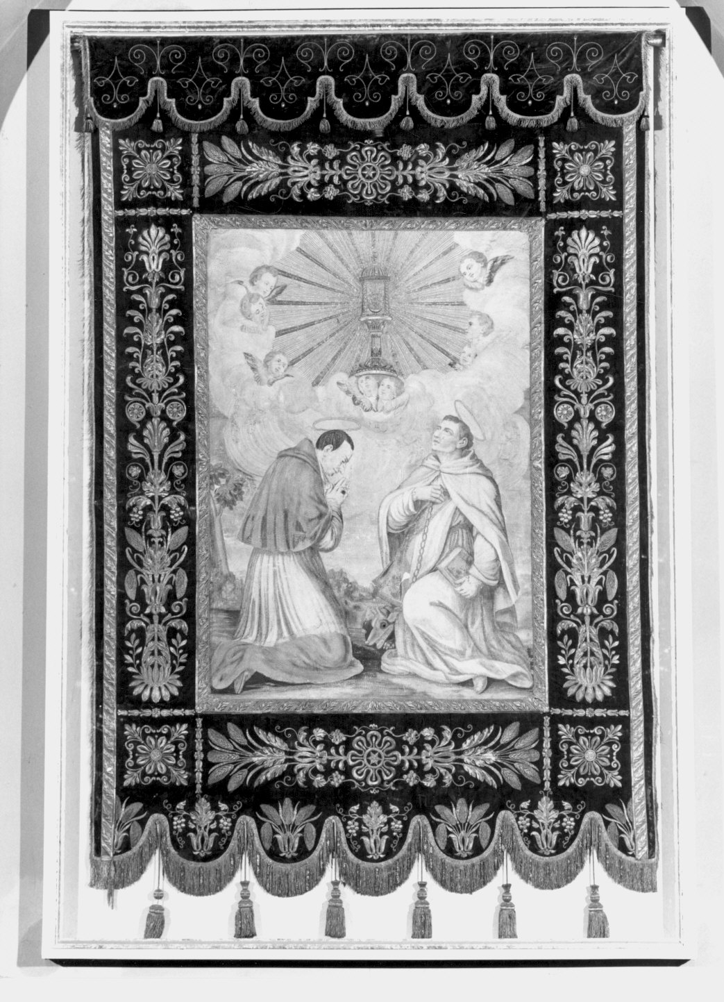 San Carlo e San Bernardo in adorazione dell'Eucarestia (stendardo processionale) - ambito lombardo, manifattura lombarda (inizio sec. XX)