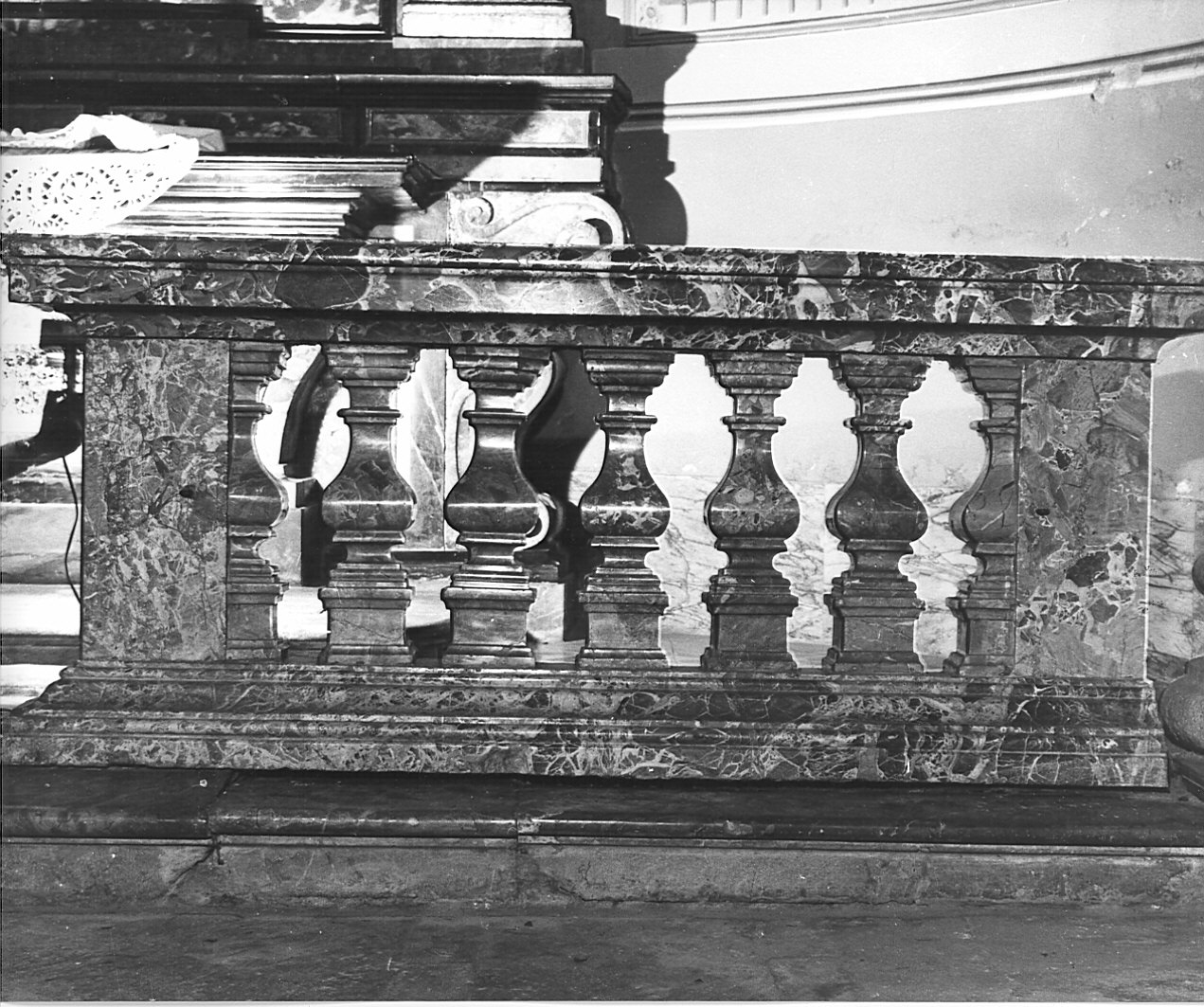 balaustrata di altare, opera isolata - ambito lombardo (metà sec. XVIII)