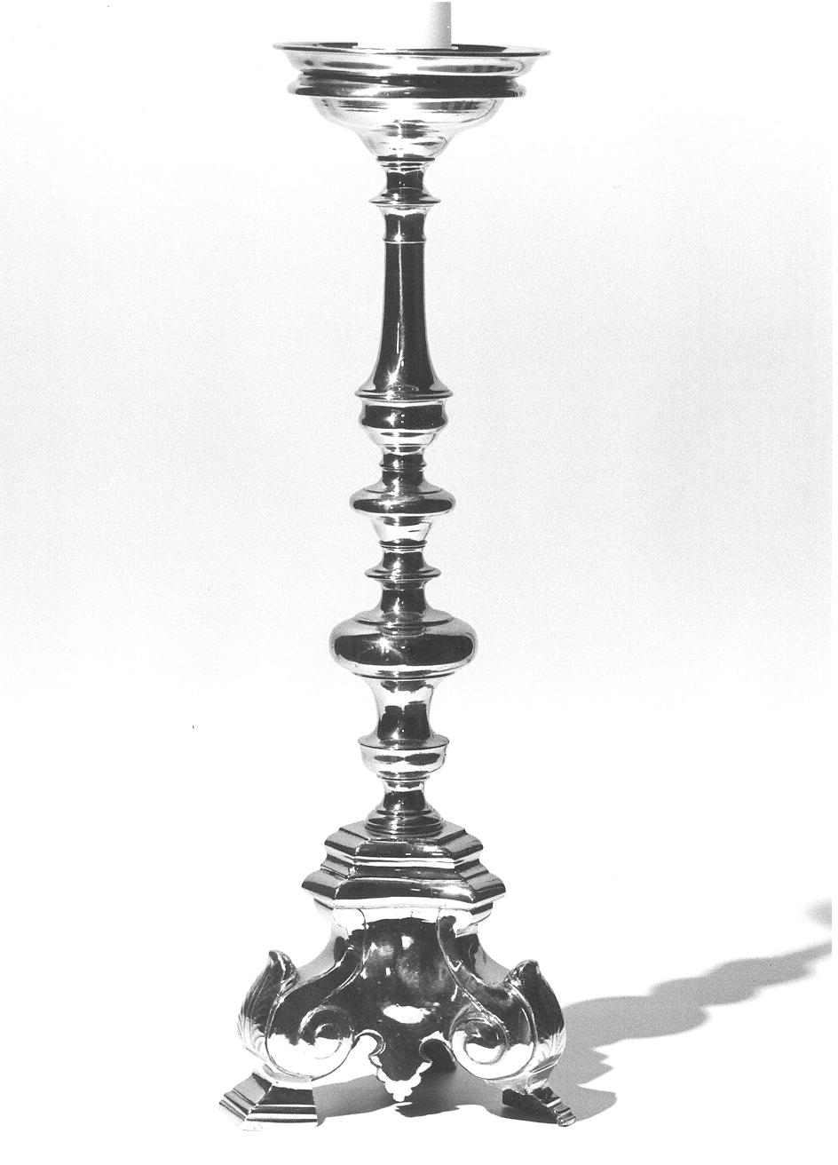 candeliere d'altare, serie - bottega lombarda (ultimo quarto sec. XIX)