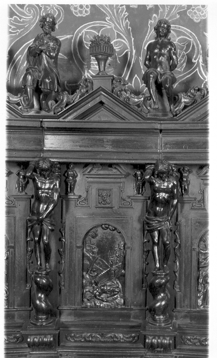 Giuditta decapita Oloferne (pannello di stallo di coro, insieme) di Zotti Giovanni Battista (secc. XVII/ XVIII)