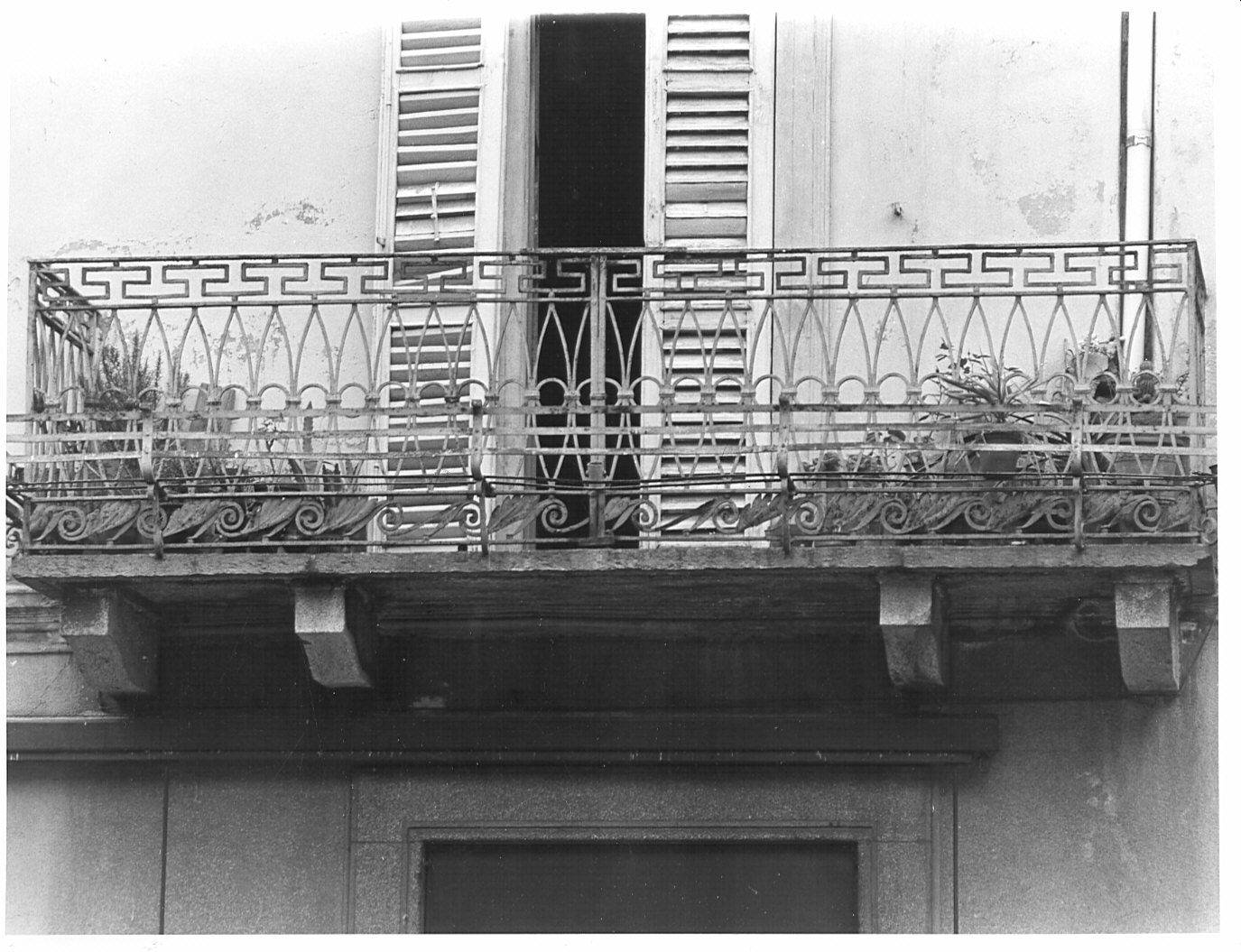 ringhiera di balcone - bottega lombarda (sec. XIX)