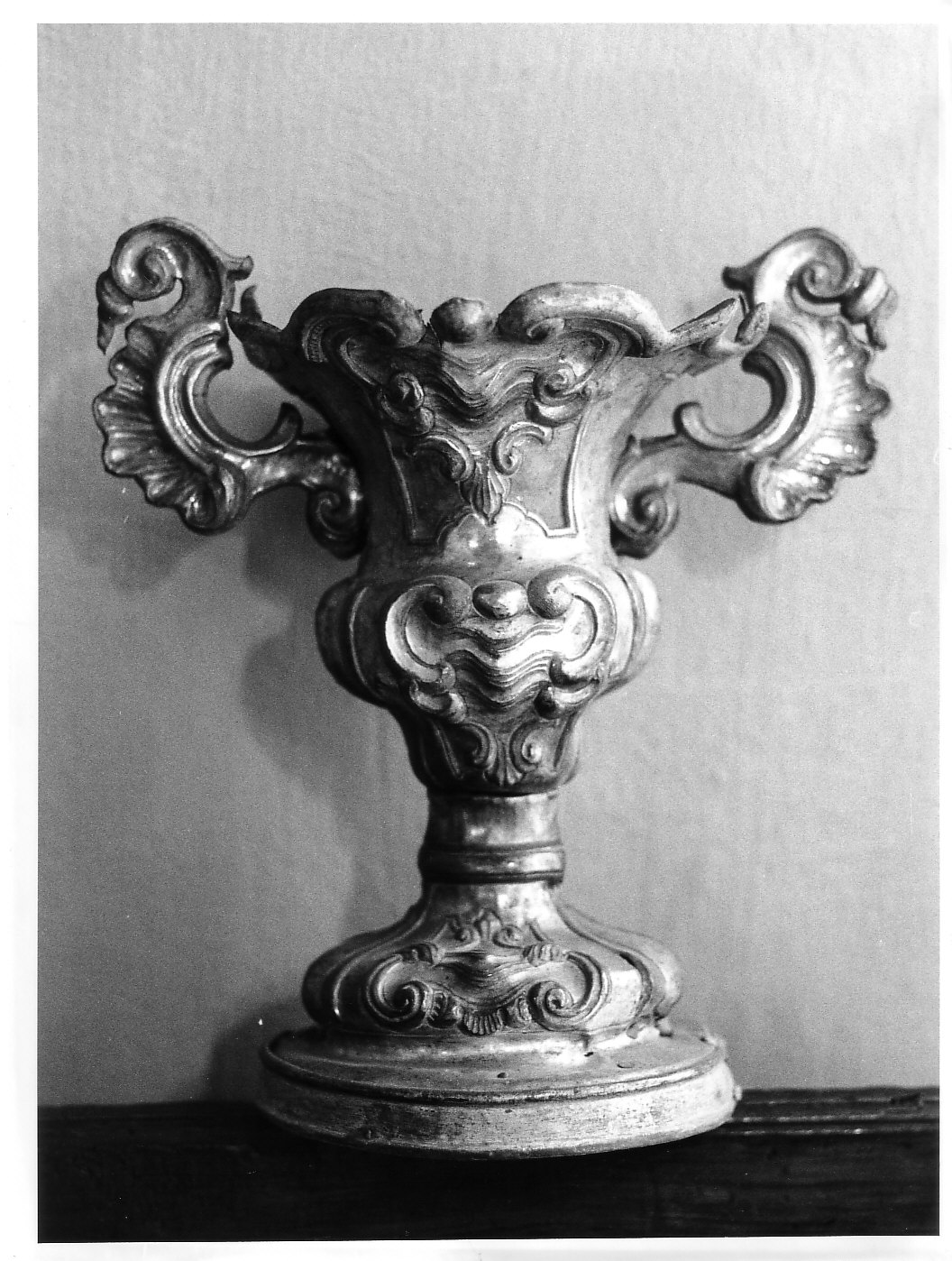 vaso d'altare con composizione floreale, coppia - bottega lombarda (sec. XVIII)