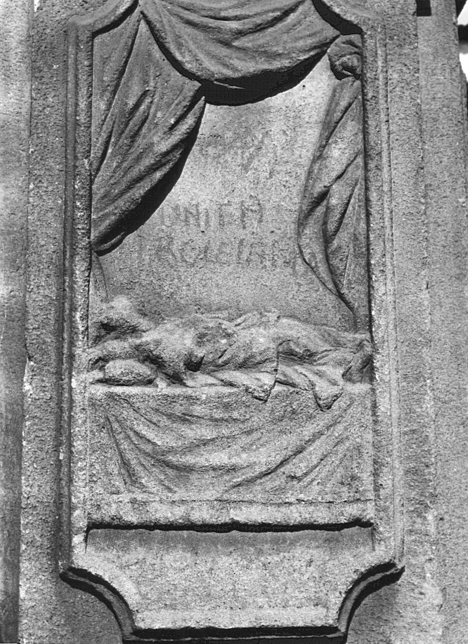 San Giovanni Nepomuceno sul letto di morte (rilievo, elemento d'insieme) - bottega lombarda (prima metà sec. XVIII)