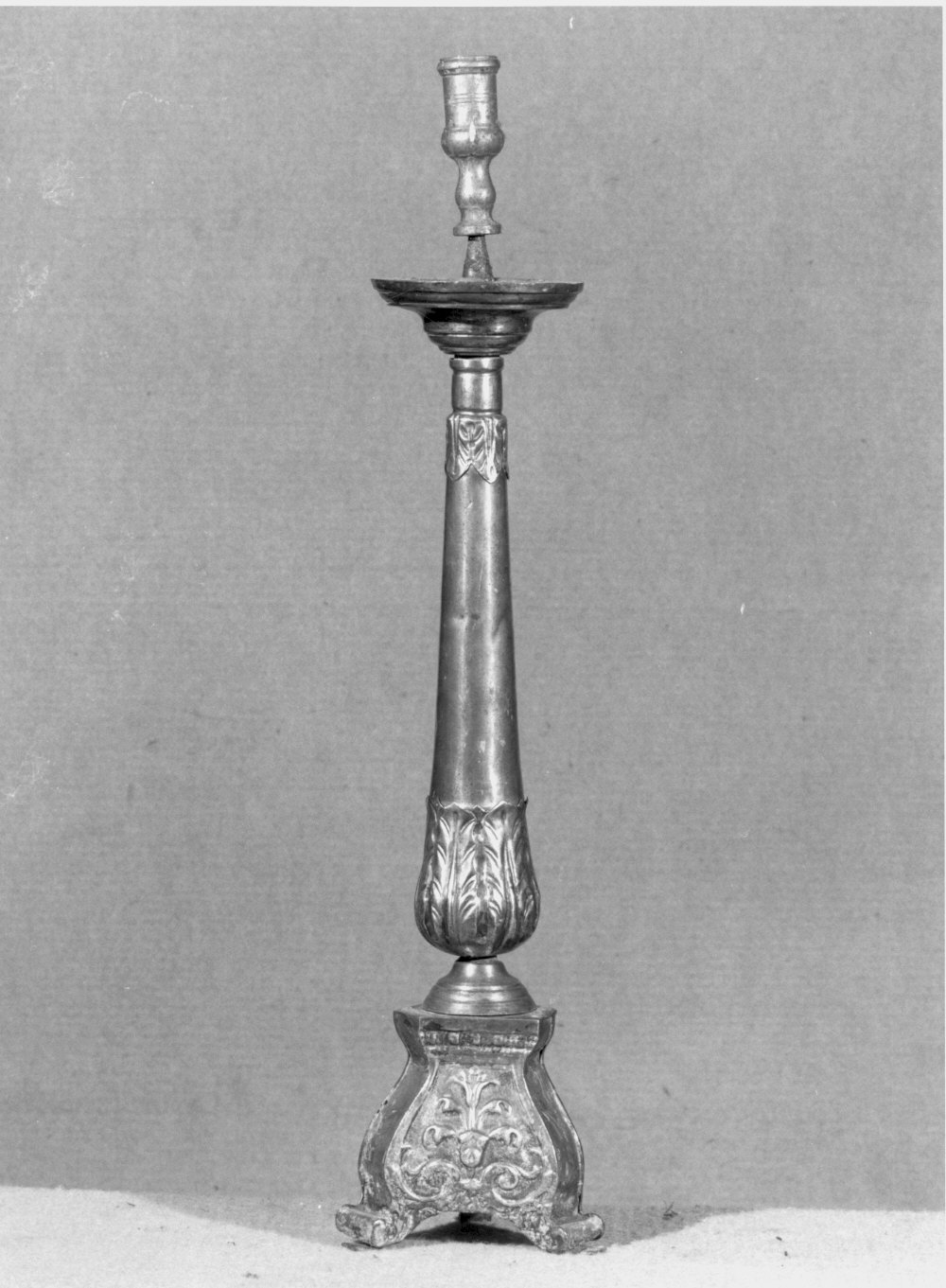 candeliere d'altare - bottega italiana (seconda metà sec. XIX)