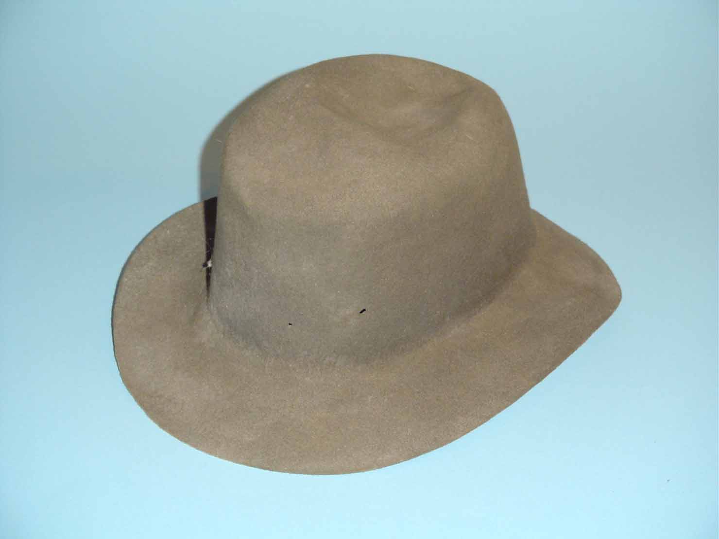 cappello - produzione marchigiana (sec. XX prima metà)