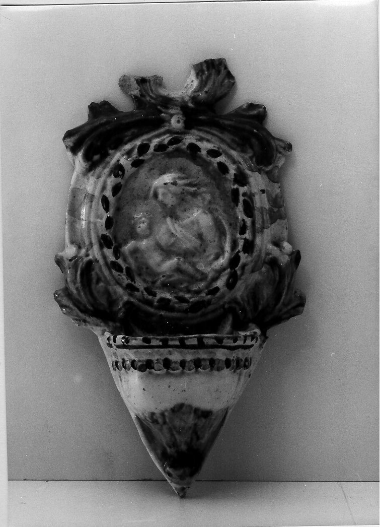acquasantiera pensile - bottega marchigiana (fine/inizio secc. XVIII/ XIX)